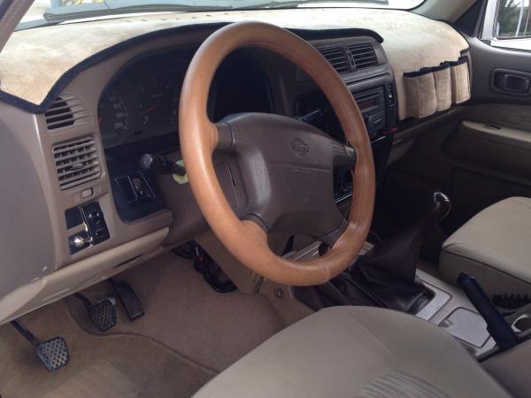 للبيع نيسان بترول بحالة ممتازة