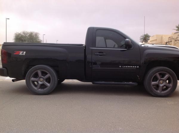 للبيع شيفروليه سلفرادو اسود موديل ٢٠٠٧
