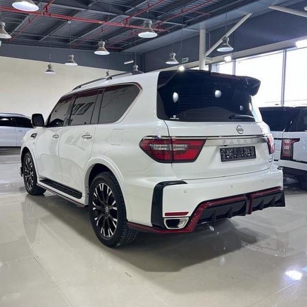 للبيع نيسان باترول نيسمو موديل 2021 ابيض تحت الضمان في ابوظبي