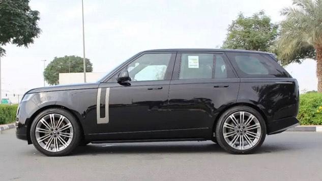 للبيع رنج فوج خليجي ضمان موديل 2023 زيرو HSE V8 في دبي