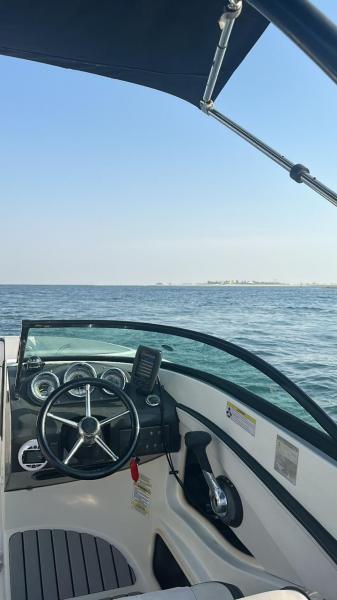 للبيع جت بوت searay موديل 2014 طول19 قدم