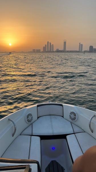 للبيع جت بوت searay موديل 2014 طول19 قدم