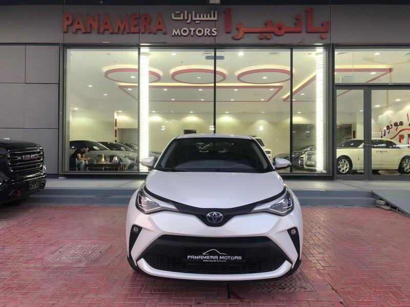 للبيع تويوتا CH-R هايبرد V4 2.0L حصان 144 موديل2023 في ابوظبي