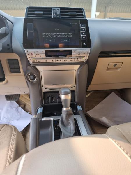 للبيع برادو موديل 2022 Gxr اول مالك من وكالة الفطيم