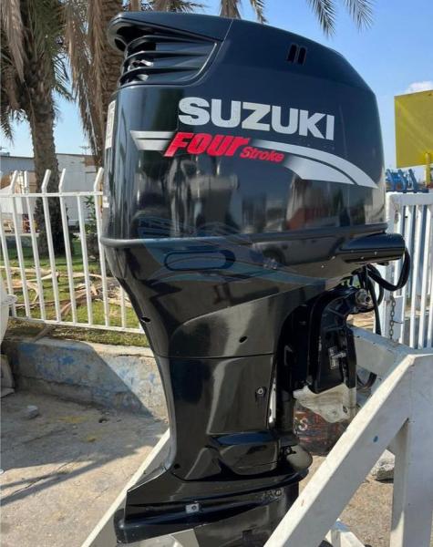 للبيع مكينة سوزوكي 175 hp فور ستروك موديل 2008 غير مبطلة