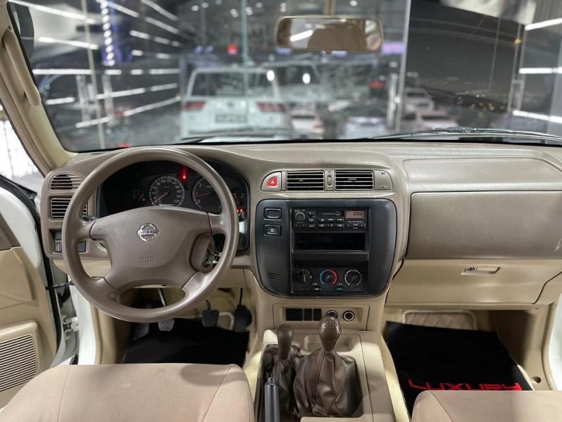 للبيع نيسان فتك Vtc 4800 موديـل 2004 ابيض المسعود