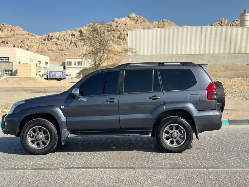 للبيع تويوتا برادو موديل 2004 رقم 2 V6