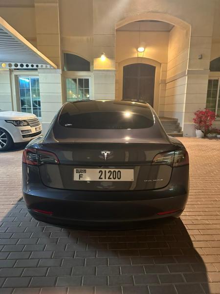 للبيع تسلا مودل 3 لونج رينج 2023 تحت ضمان الوكاله