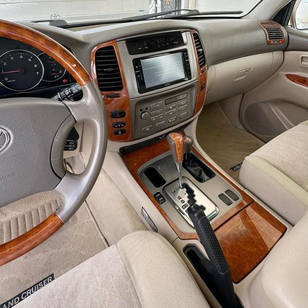 للبيع استيشن تويوتا لاندكروز VXR V8 موديل 2003 قير تماتيك في ابوظبي
