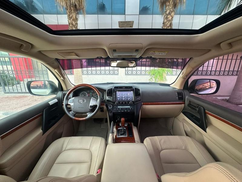 للبيع تويوتا لاند كروزر جي اكس ار V6 موديل 2014 خليجية فل ابشن رقم 1