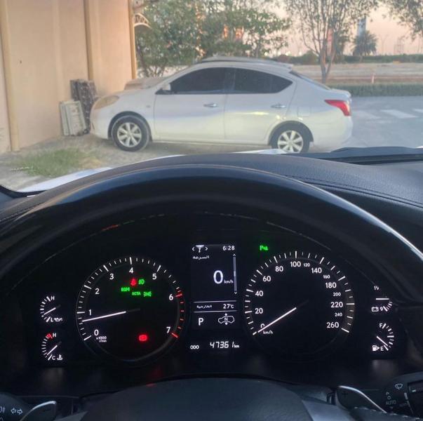 للبيع لكزس LX570 وارد الفطيم موديل 2021 سقنجر فول اوبشن في ابوظبي