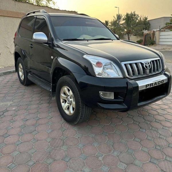 للبيع تويوتا برادو اسود باب واحد خليجي V6