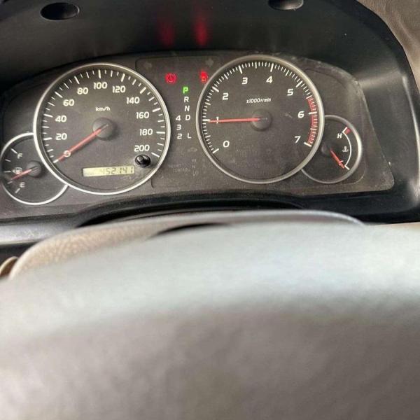 للبيع تويوتا برادو اسود باب واحد خليجي V6