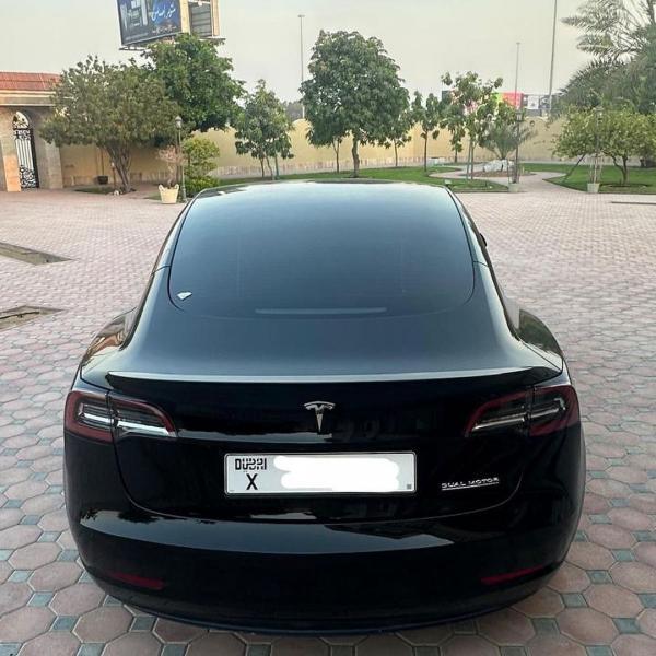 للبيع تسلا مودل ٣ موديل ٢٠٢١ performance على الضمان