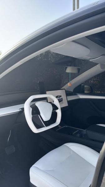 للبيع تيسلا Long Range Model Y موديل 2024 فل اوبشن تحت الضمان