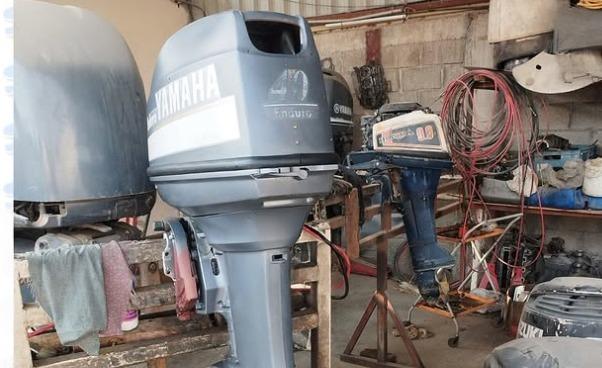للبيع مكينه 40Yamaha 2stroke