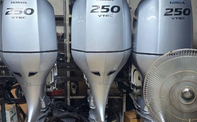 للبيع محركات هوندا اليسار واليمين موديل 2016