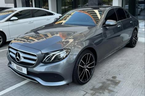 للبيع مرسيدس e300 موديل 2019 وارد كوري