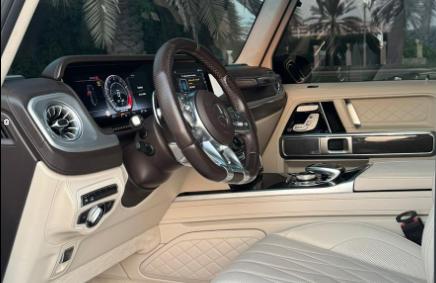 للبيع مرسيدس جي 63 موديل 2020