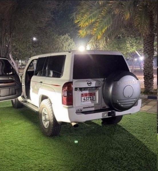 للبيع نيسان فتك سفاري موديل 2015 قير عادي مزود و مبرمج بالكامل