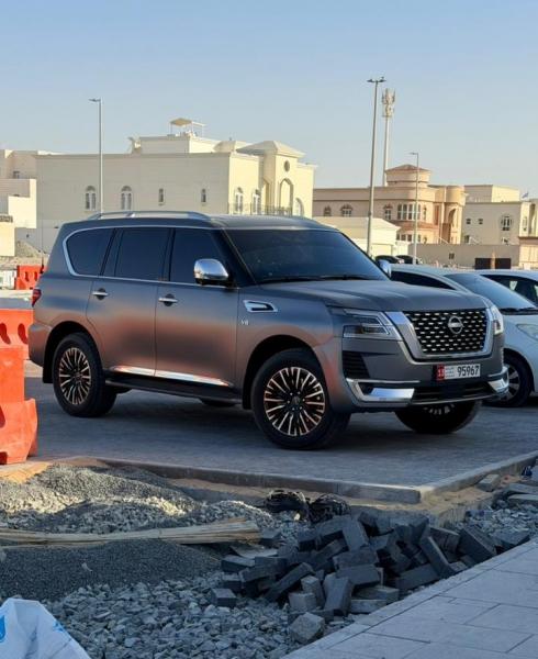 للبيع نيسان باترول بلاتنيوم موديل 2024 المكينه الكبيره (400)
