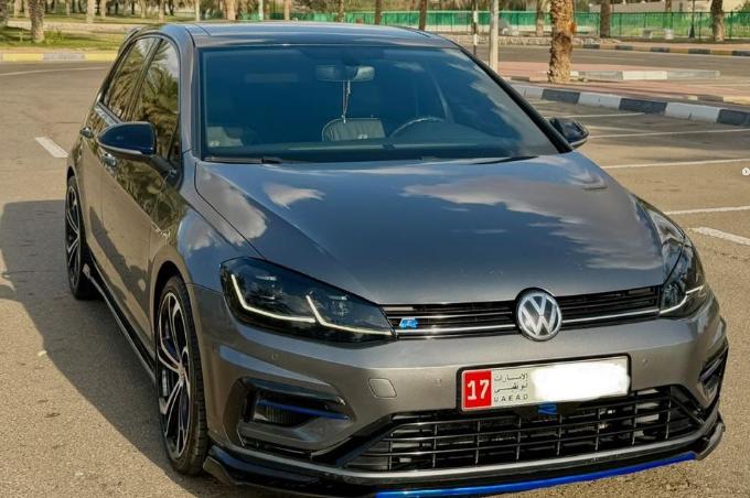 للبيع Golf R موديل 2018 خليجي