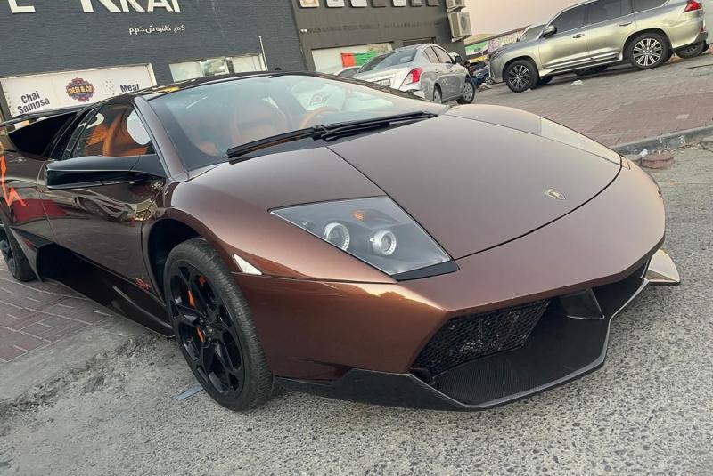 For sale Lamburgini murchilago LP640-4 model 2009 GCC spec special made 1 of 1