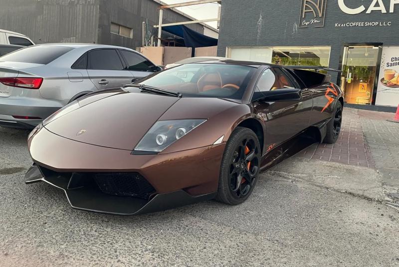 For sale Lamburgini murchilago LP640-4 model 2009 GCC spec special made 1 of 1
