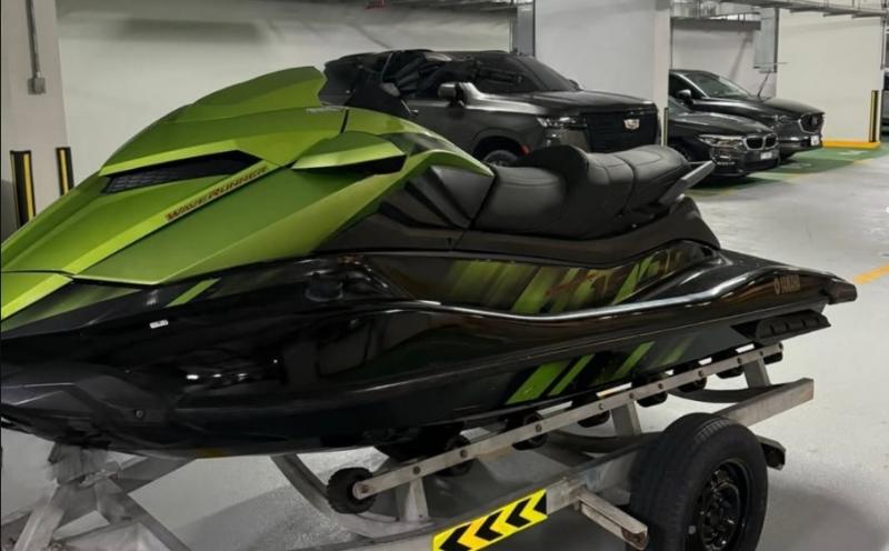 للبيع جت سكي GP 1800 بدون سوبر موديل 2023