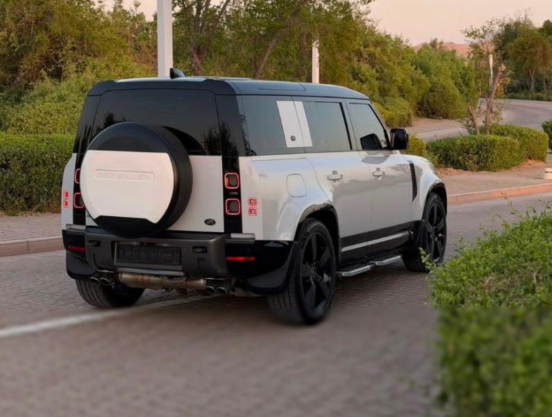 للبيع دفندر V8 خليجي الطاير موديل 2022