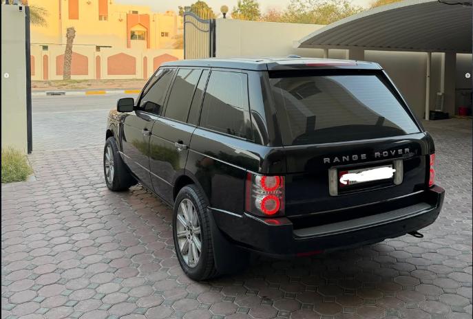 للبيع رنج روفر فوج بدون سوبر موديل 2010 خليجي الطاير