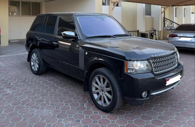 للبيع رنج روفر فوج بدون سوبر موديل 2010 خليجي الطاير