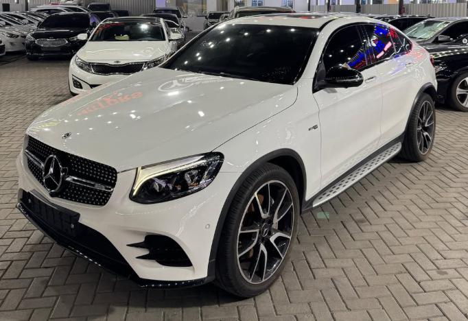 للبيع مرسيدس Glc43 coupe موديل 2019 وارد كوريا