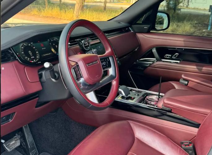 للبيع رنج روفر فوج HSE P530 V8 خليجى الطاير موديل 2023