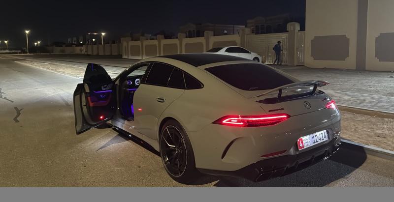 للبيع مرسيدس بنز GT63SE PERFORMANCE هايبرد موديل 2023 فل اوبشن وارد المانيا تحت الضمان 