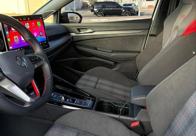 للبيع GTI موديل 2025