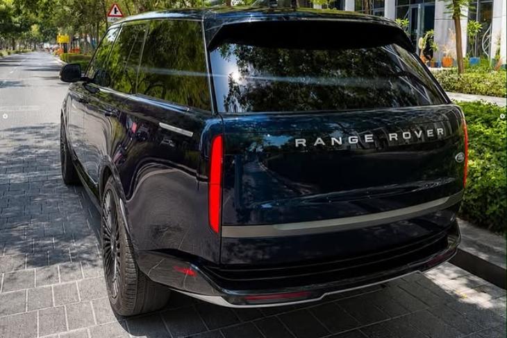 للبيع Range Rover Vogue V8 2023 وارد امريكا موديل: 2023