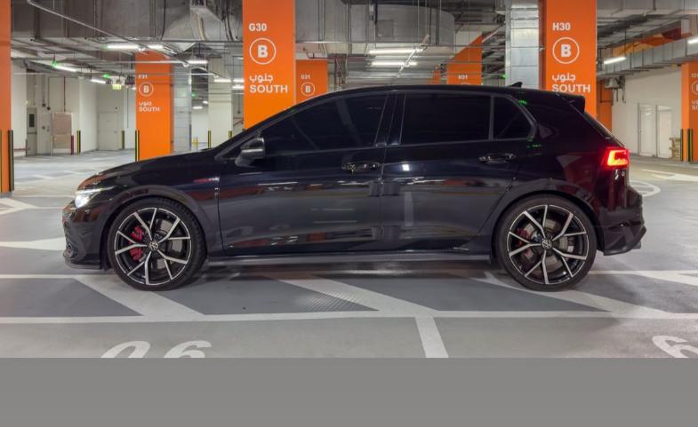 للبيع جولف GTI خليجي 2021