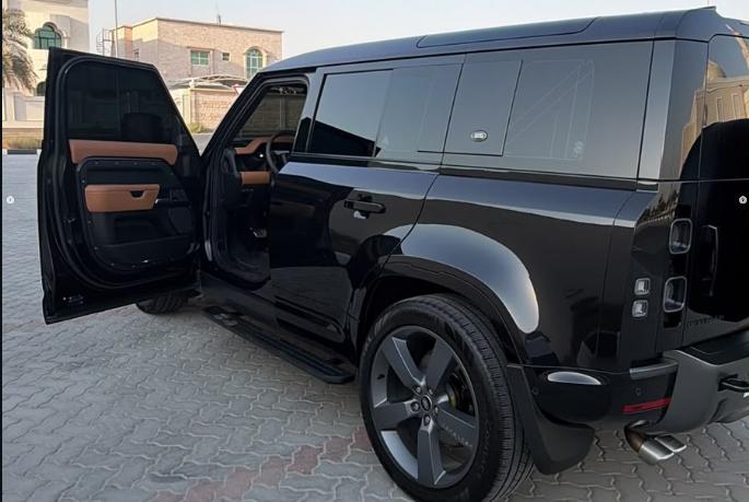 للبيع دفندر v8 خليجي الطاير موديل 2024