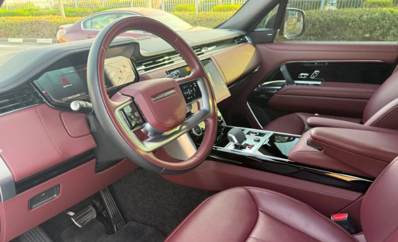  للبيع RANGE ROVER VOGUE HSE - P530 - V8 2023