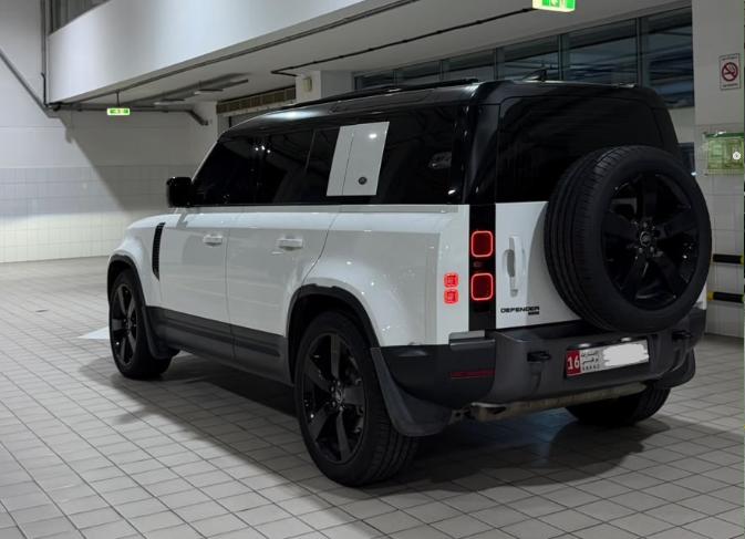  للبيع Land Rover Defender HSE 2023