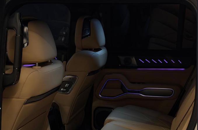 للبيع ليوبارد 8 ذهبي 2025