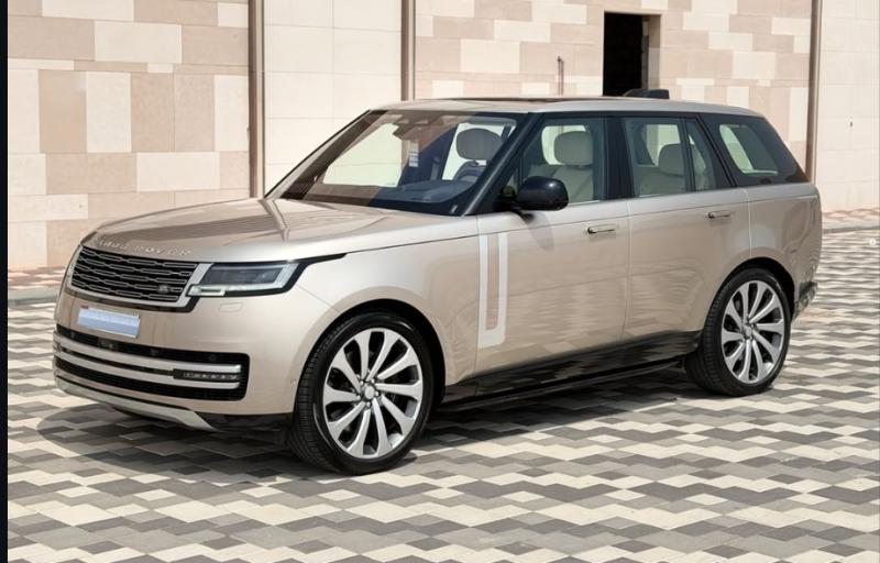 للبيع رنج روفر فوج ( FIRST EDITION ) 8 سلندر P530 خليجي الطاير موديل 2022