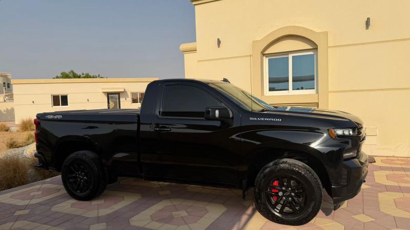 للبيع شفروليه سلفرادو RST موديل 2019 خليجي اول مالك 