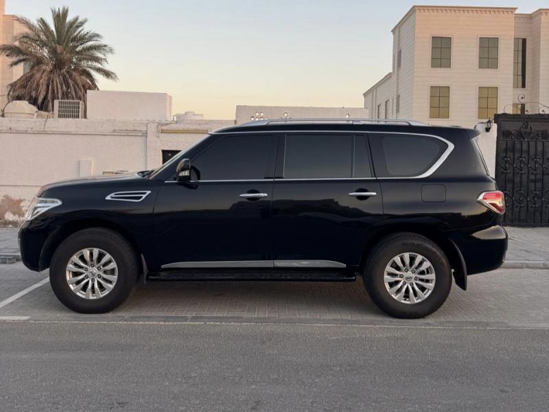 للبيع نيسان باترول SE موديل 2019 رقم 3 المكينه الصغيرة 6 سلندر 