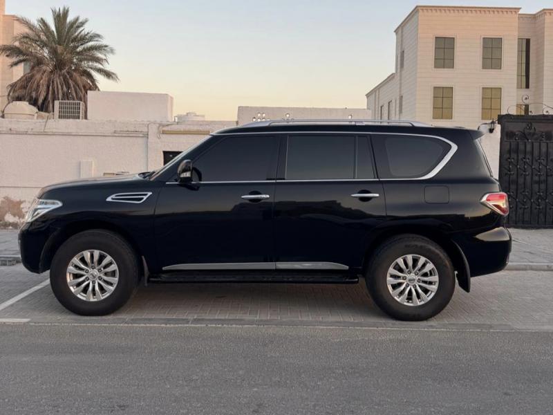 للبيع نيسان باترول SE موديل 2019 رقم 3 المكينه الصغيرة 6 سلندر 