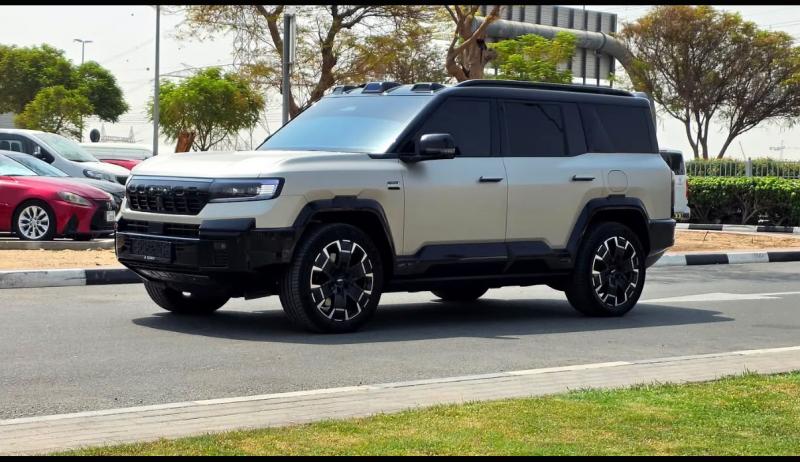 للبيع ليبرد 8 flagship موديل 2025 وارد الصين تحت ضمان Evs 