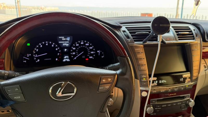 للبيع لكزس LS 460 موديل 2010 وارد أمريكا أول مالك