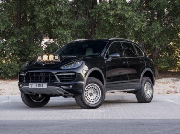 للبيع بورش كايين توربو موديل 2012 معدل بالكامل لاستعمال off-road