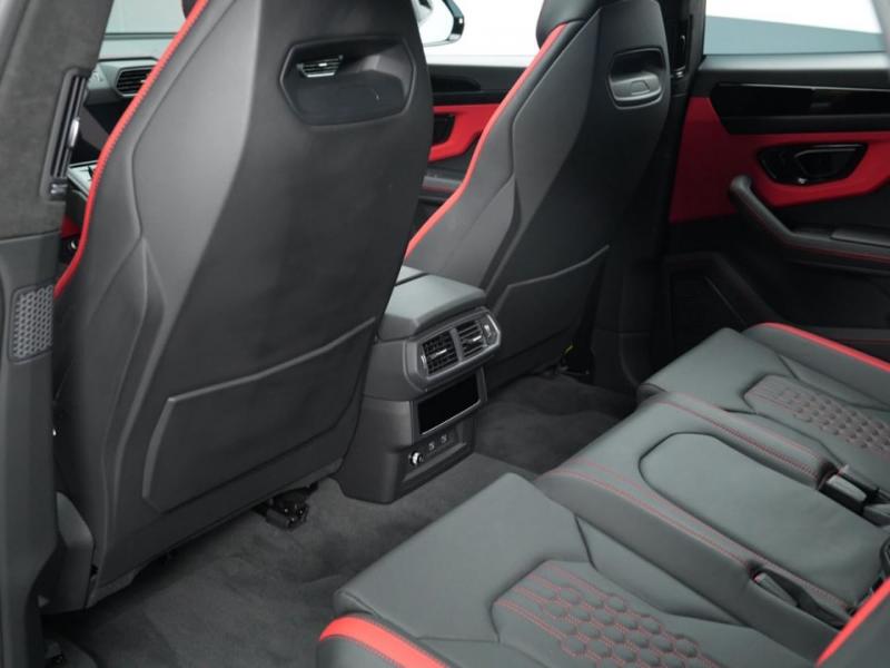 2024 Lamborghini Urus S